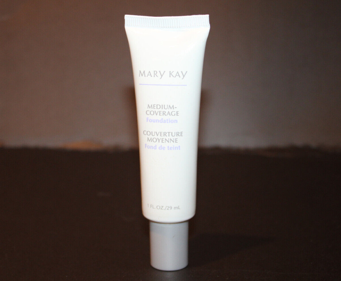 MARY KAY Medium-Coverage Foundation Ivory 100 Liquid 30 Gram TESTER PLEASE READ