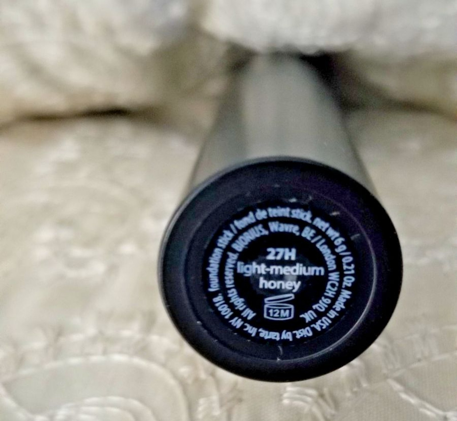 Tarte maneater poreless stick foundation PLEASE PM TO VERIFY AVAILABILITY