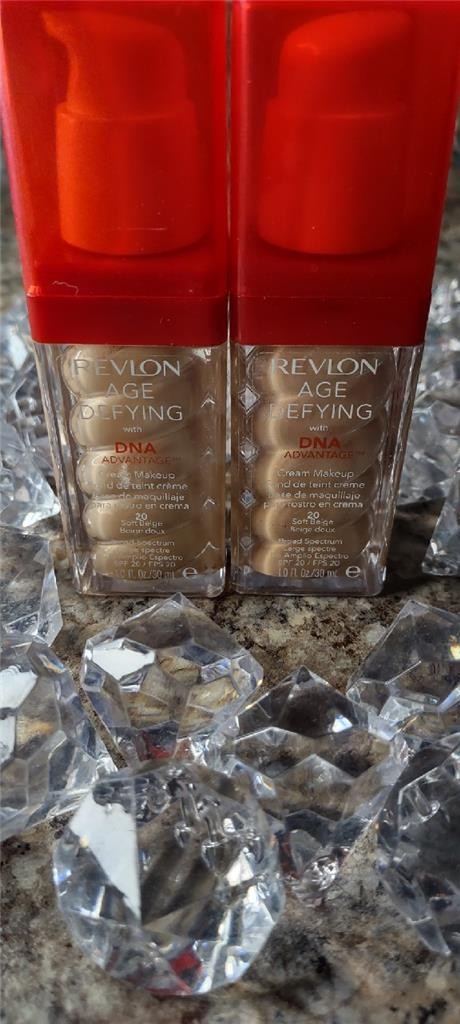 Lot Of 2 Revlon Age Defying With DNA ADVANTAGE Cream Makeup # 20 SOFT BEIGE