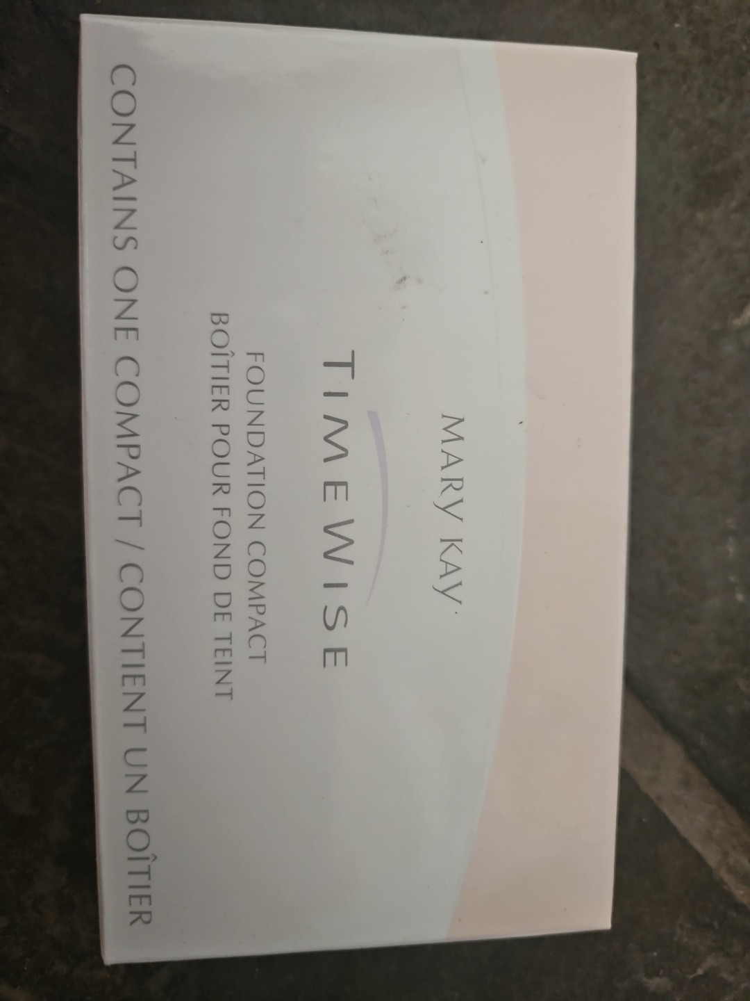 Mary Kay Timewise Foundation Compact #8100 NIB
