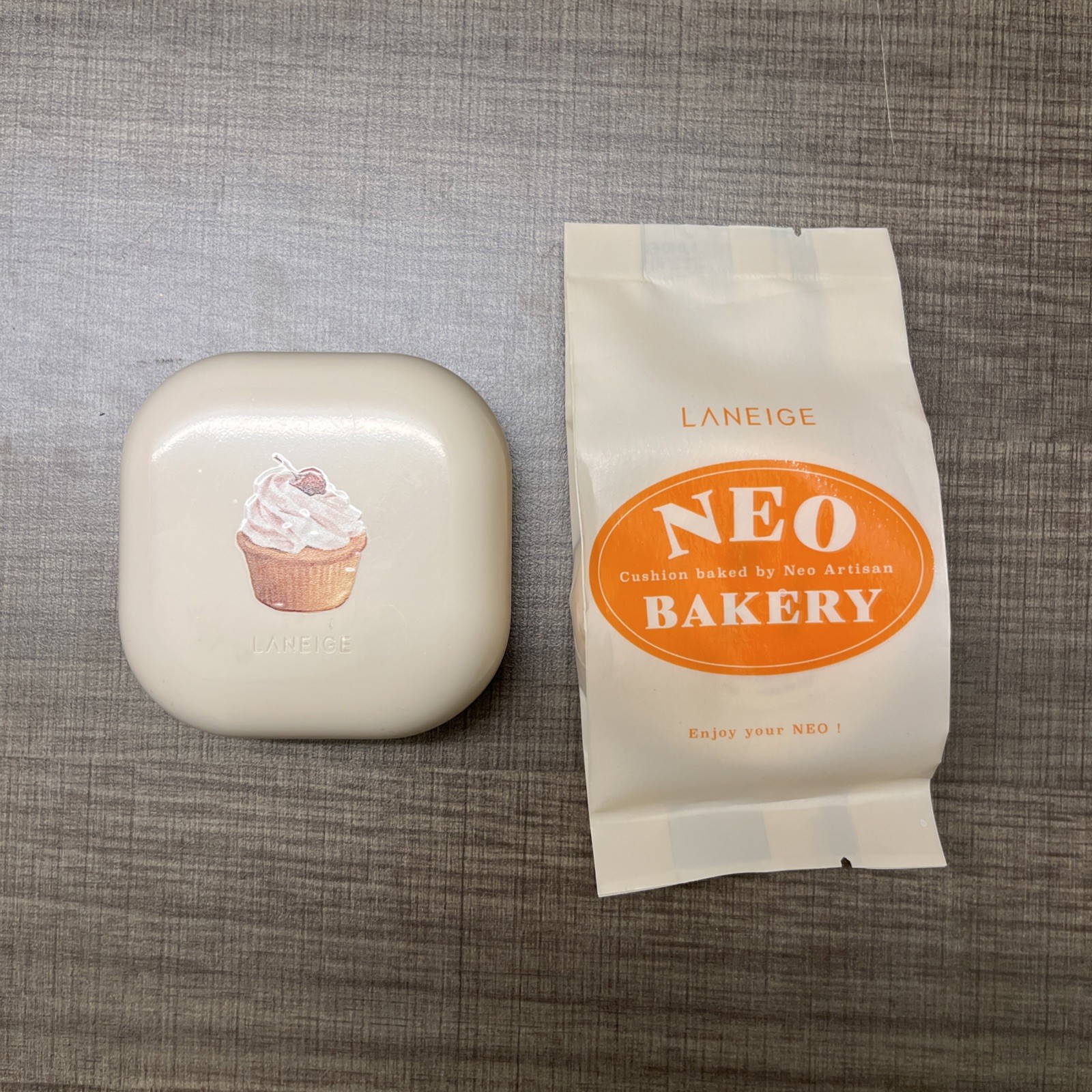 Laneige Neo Cushion Matte Bakery Edition NEW REFILL 21N1 (can include CASE too!)