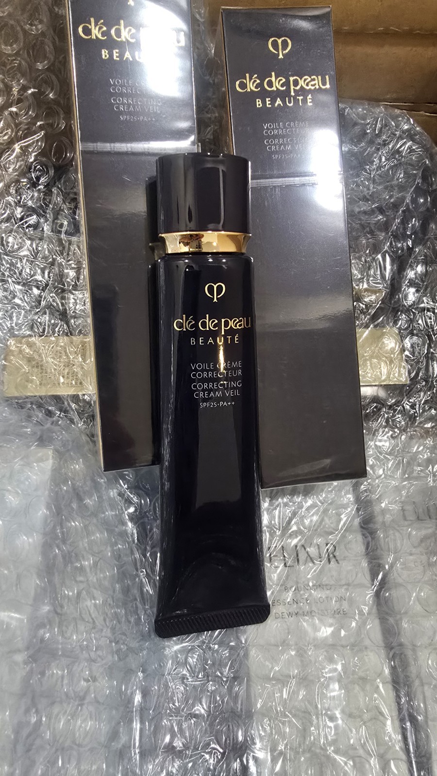 Cle De Peau Beaute Correcting Cream Veil SPF25 PA++ 40 g