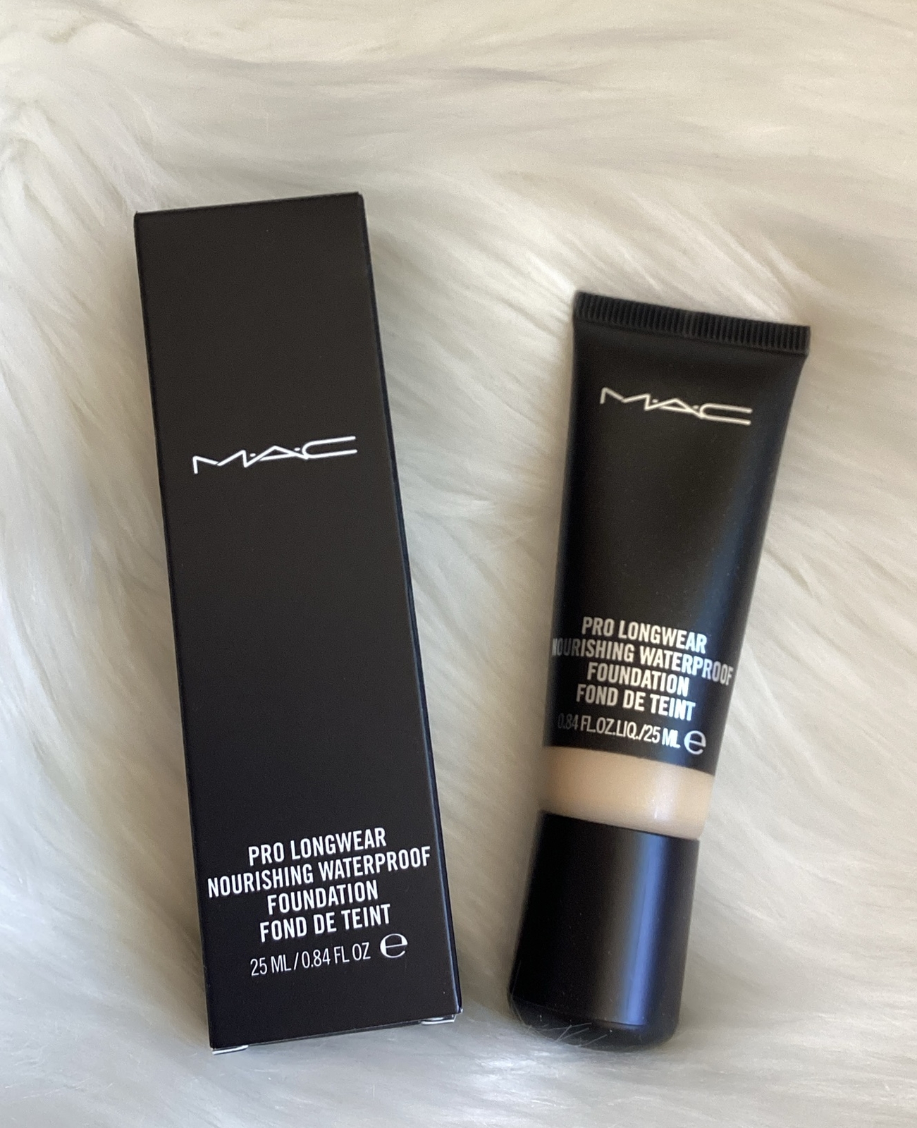 MAC Pro Longwear Nourishing Waterproof Foundation ~ NC12 ~ 25ml/0.84oz NIB