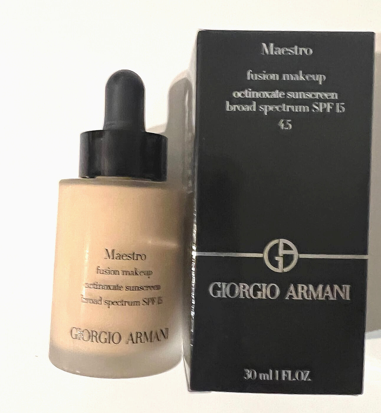 GIORGIO ARMANI Maestro Fusion Makeup SPF 15 – 4.5 Light-Neutral, 1 fl oz NIB.