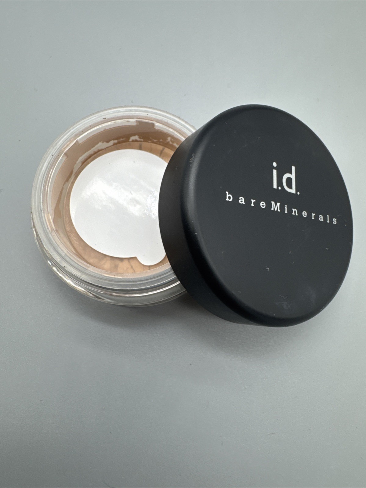 BareMinerals Foundation Medium Beige SPF 15 Sunscreen 0.06 oz / 2 g New Sealed