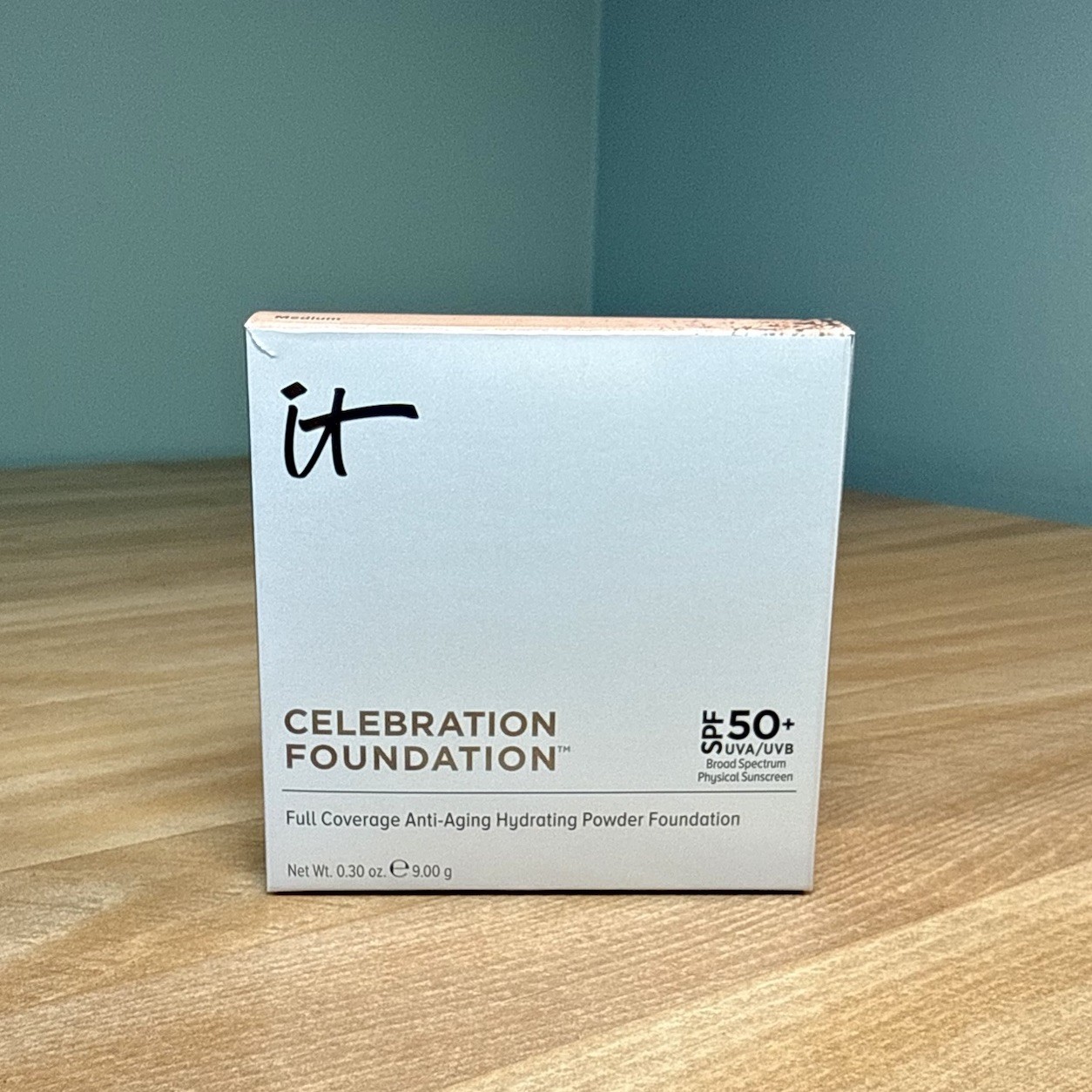 NEW IT Cosmetics Celebration Foundation MEDIUM Anti-Aging Powder SPF 50+ 0.30oz