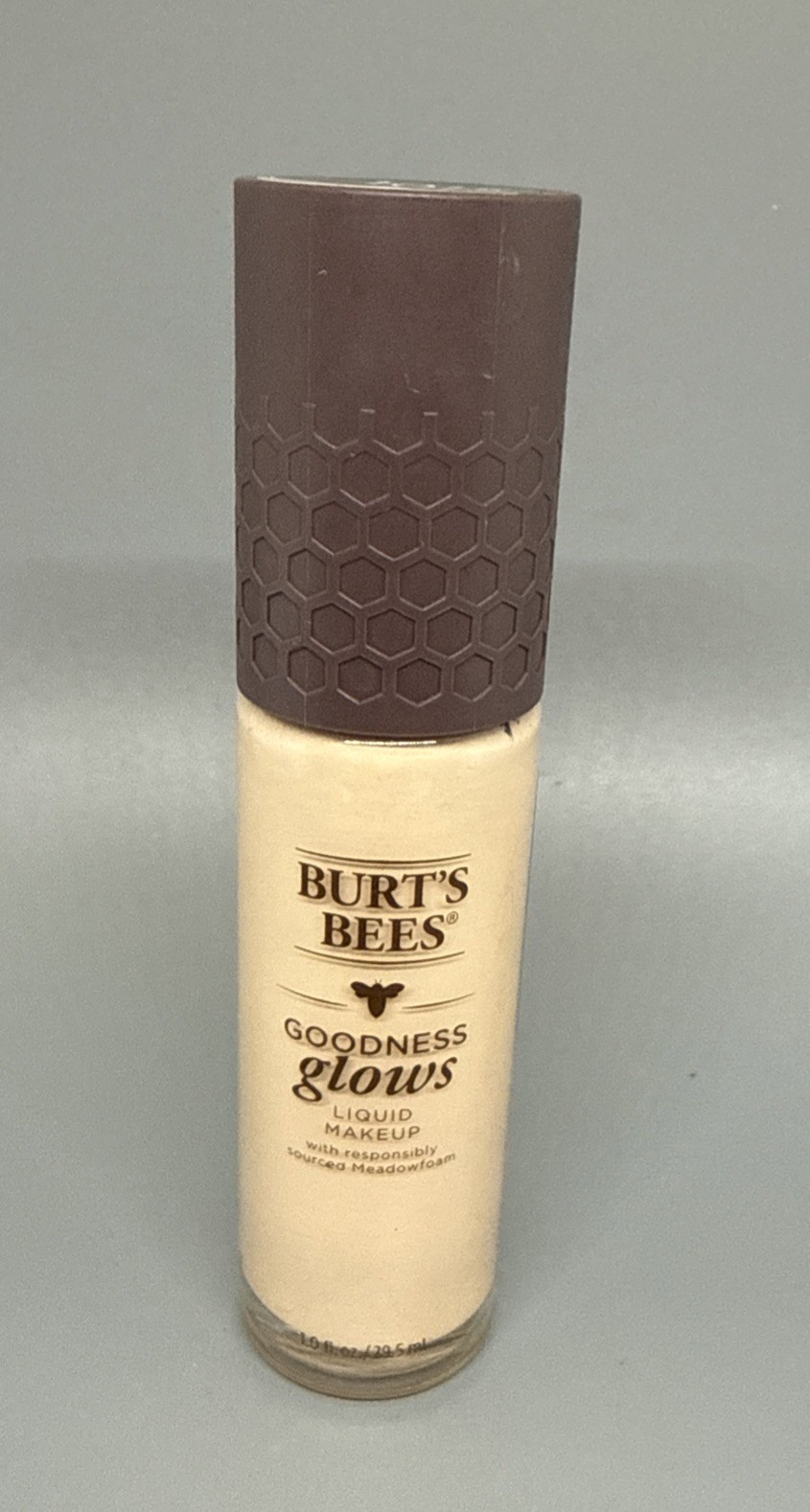 New Burt’s Bees Goodness Glows Liquid Makeup Foundation Buff 1015 Discontinued