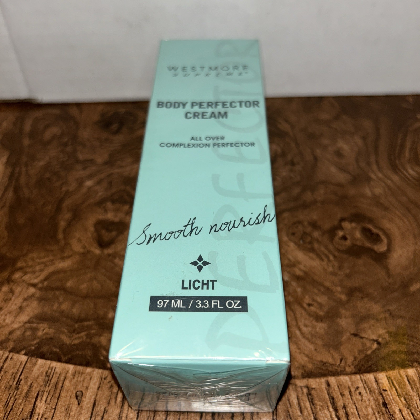 Westmore Beauty Supreme Creme All Over Complexion Perfector Light 3.3 oz FRESH!