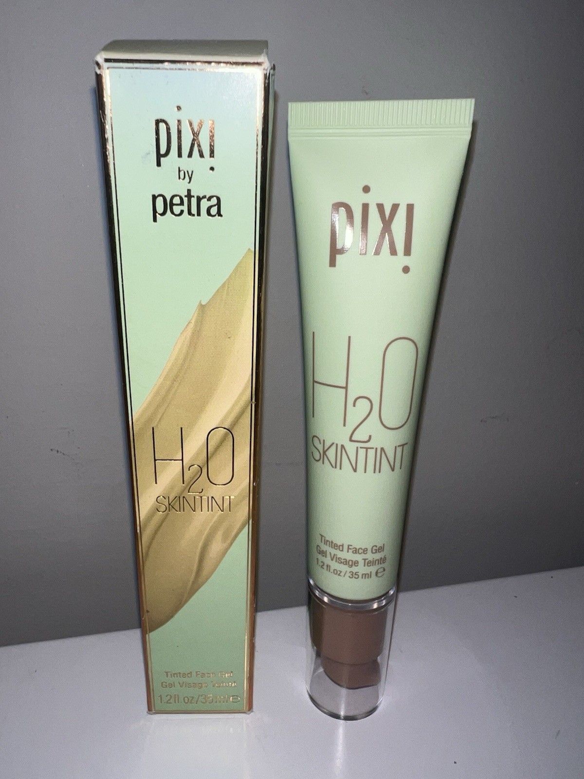 Pixi by Petra H2O SkinTint Foundation Tinted Face Gel 1.2 fl oz Nutmeg New Box