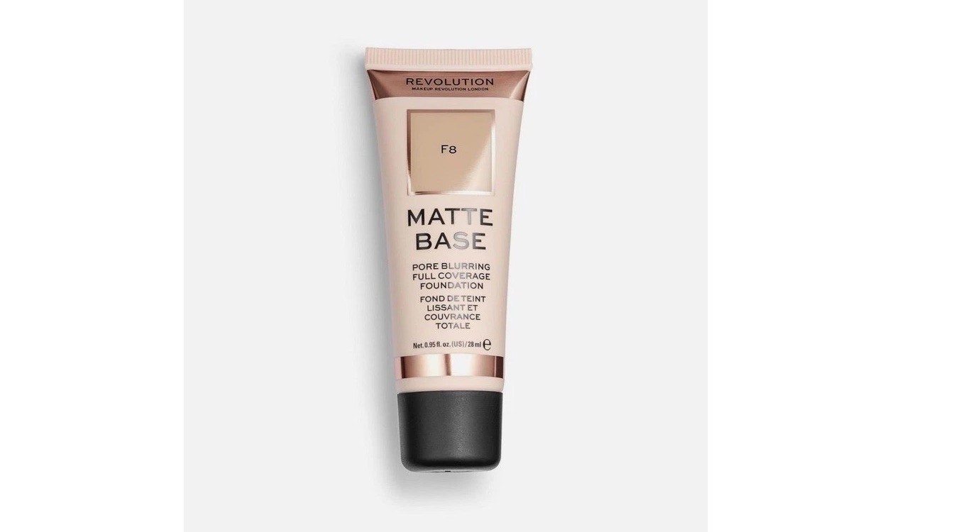 F8 – Revolution Matte Base Foundation (Pore Blurring, Full Coverage)