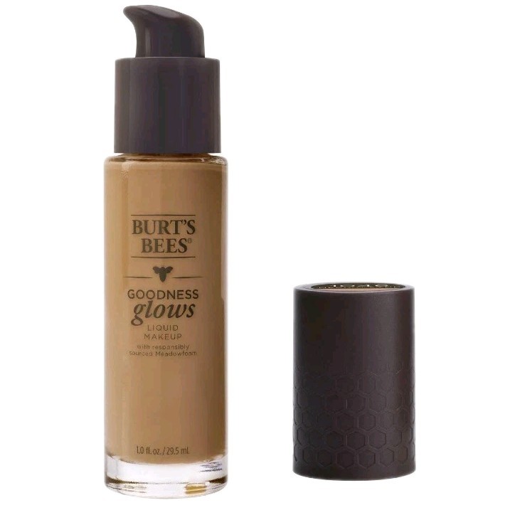Burt’s Bees Goodness Glows Liquid Foundation 1056