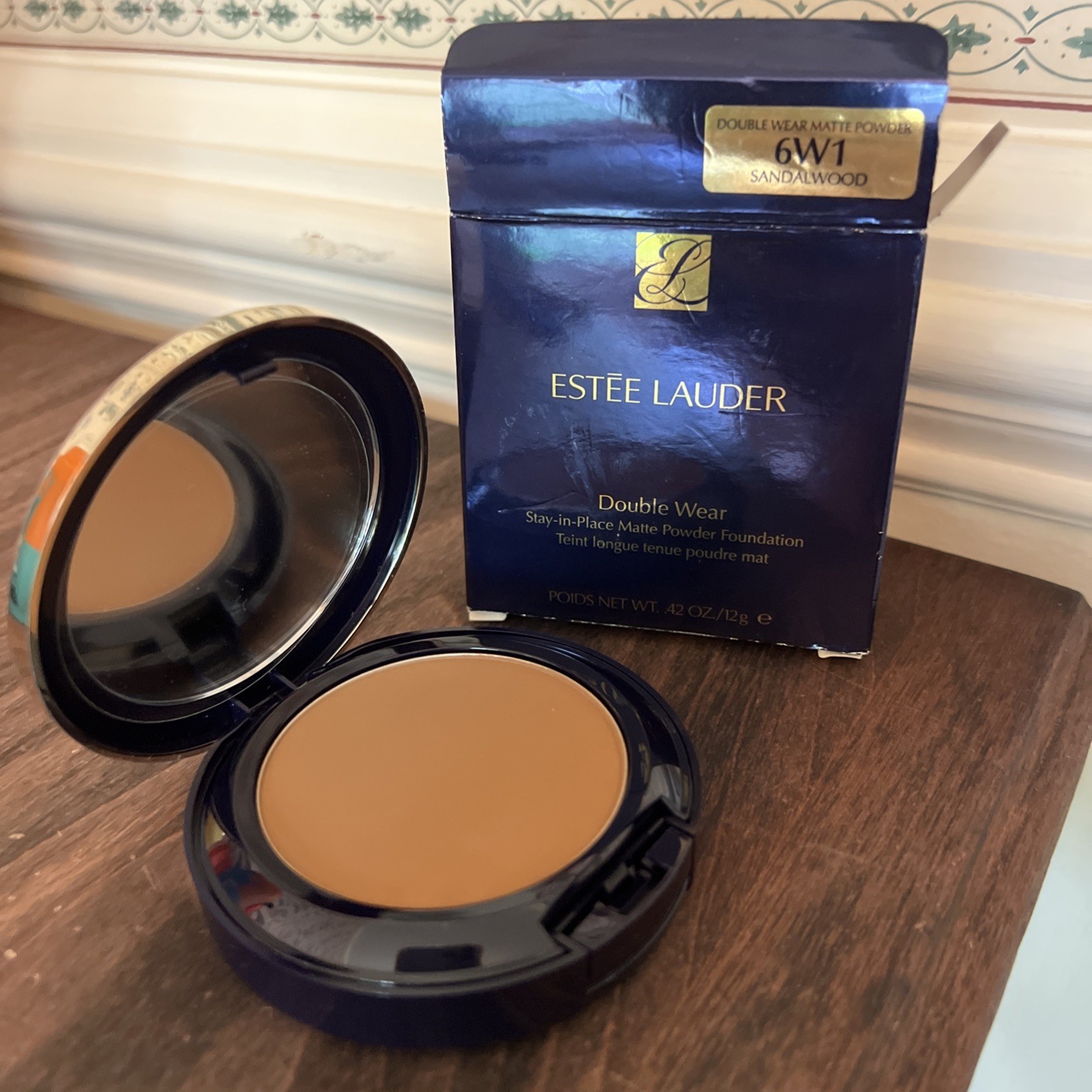 ESTEE LAUDER DOUBLE WEAR STAY-IN-PLACE MATTE POWDER FOUNDATION 6W1 SANDALWOOD