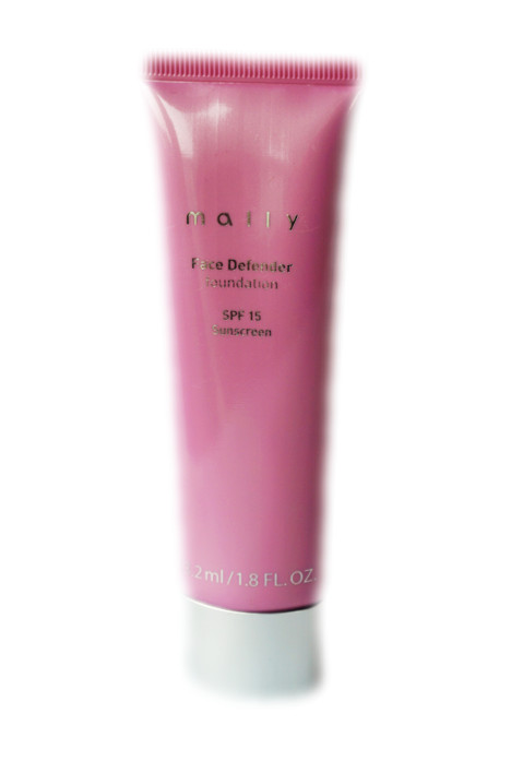 Mally Face Defender Foundation SPF 15 Sunscreen 1.8oz