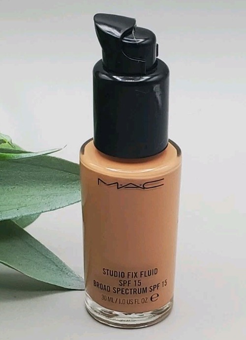 M.A.C NW35 Studio Fix Fluid SPF 15 ~1.0 fl New Without Box