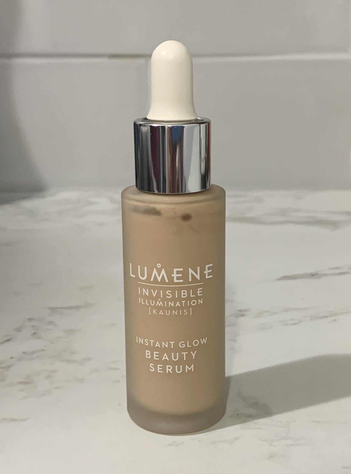 Lumene Invisible Illumination Instant Glow Beauty Serum Universal Medium