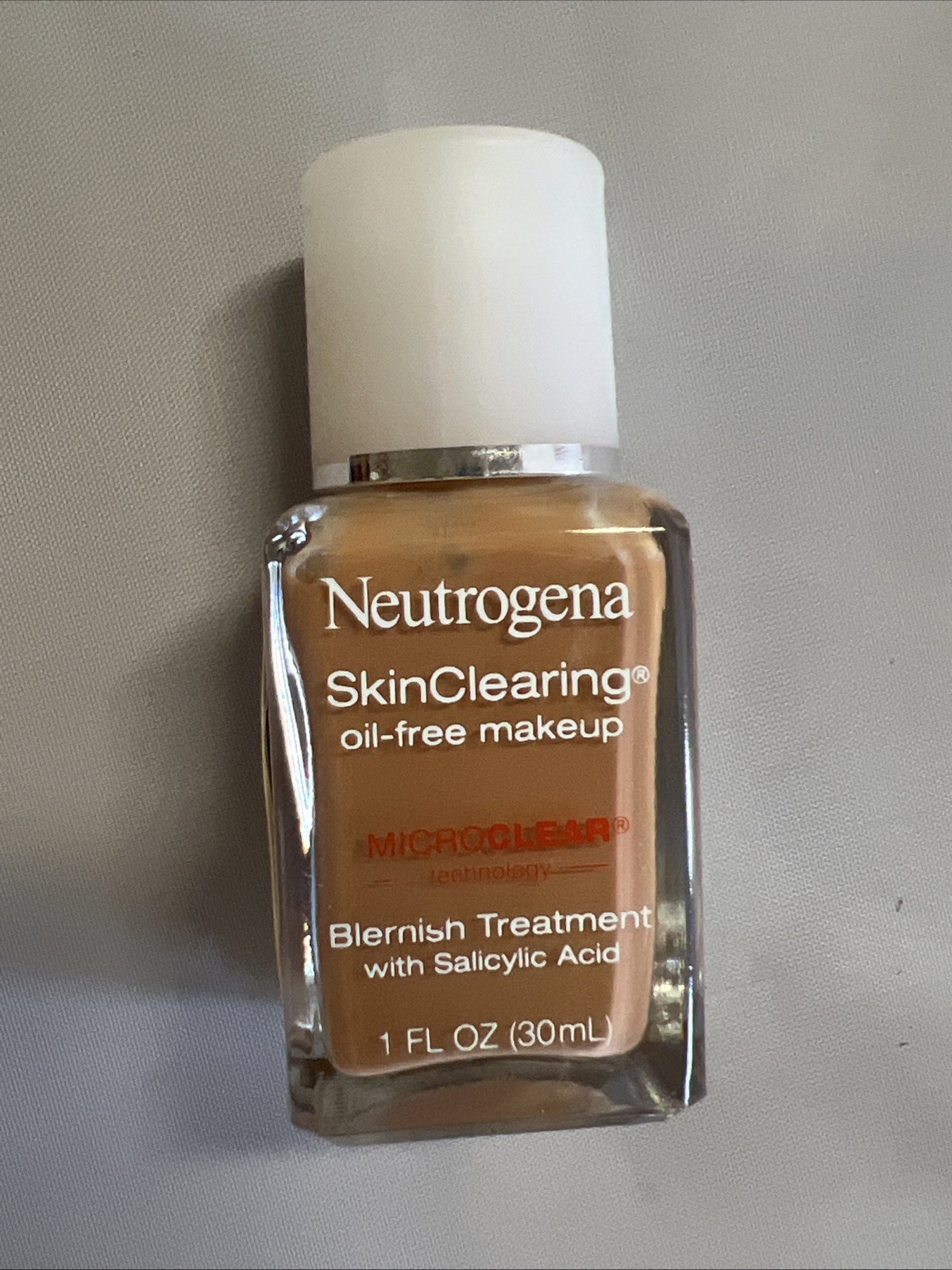 Neutrogena SkinClearing MicroClear Technology, 120 Tan 1 fl oz NOS