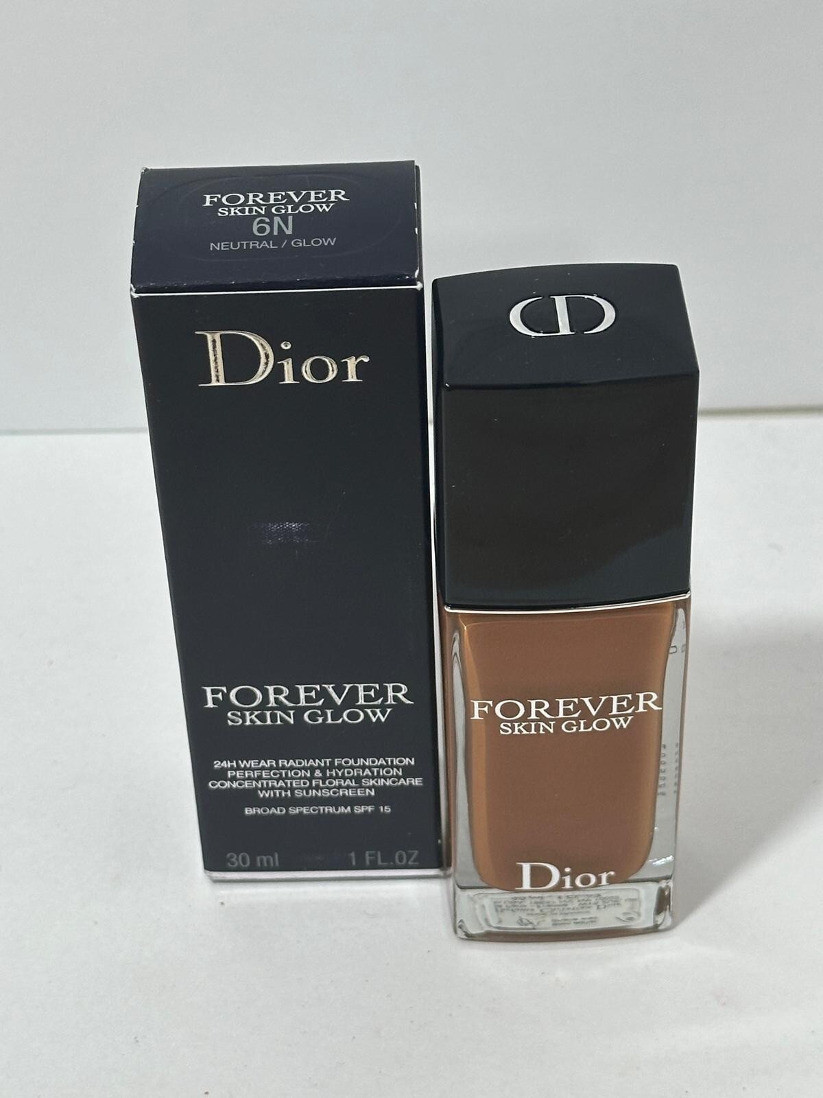 Dior Forever Skin Glow 24Hr Wear Foundation Shade 6 Neutral Glow 1oz/30ml NIB