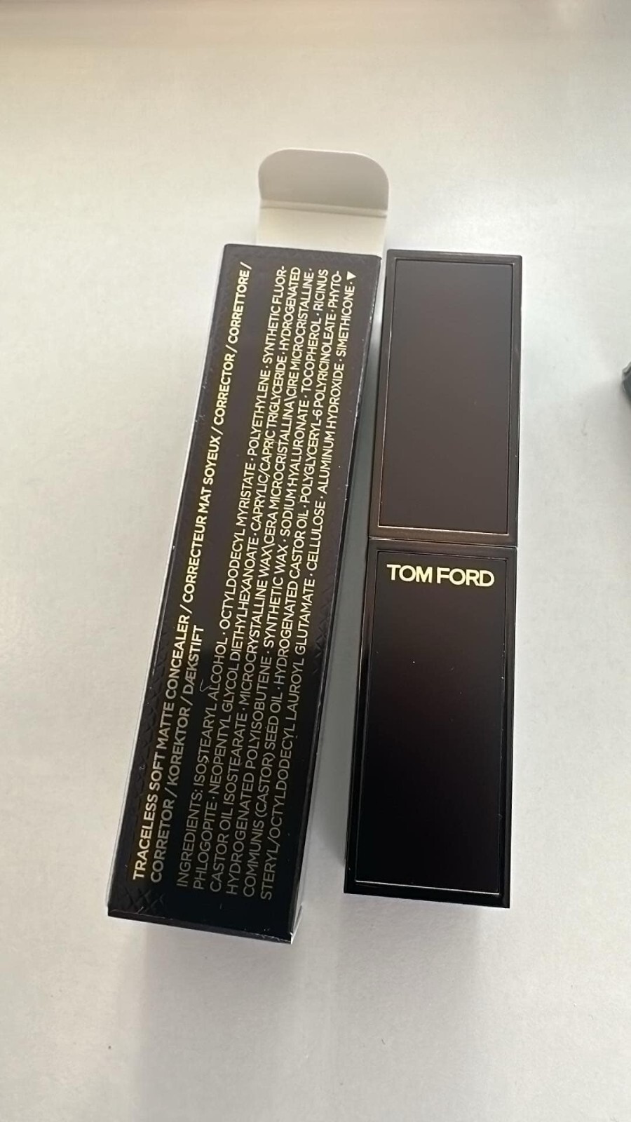 Tom Ford Traceless Soft Matte Concealer Correct 4W1 .12 oz 3.5g W3