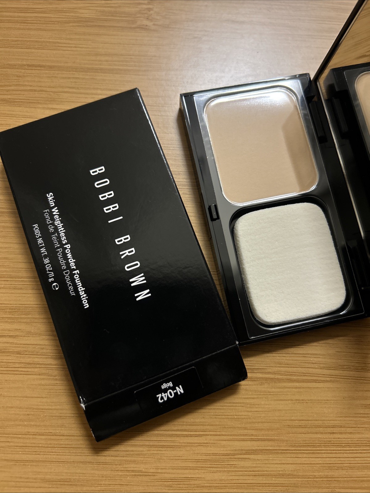 Bobbi Brown Skin Weightless Powder Foundation Shade N-042 BEIGE 11g / .38oz