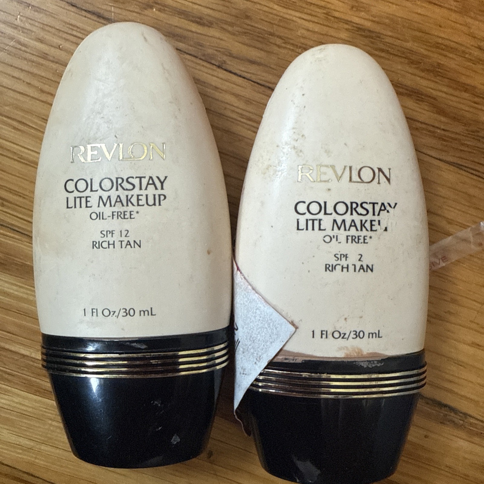Lot of 2 Revlon Colorstay Lite Oil Free Spf 15 Makeup Foundation Rich Tan 1Oz