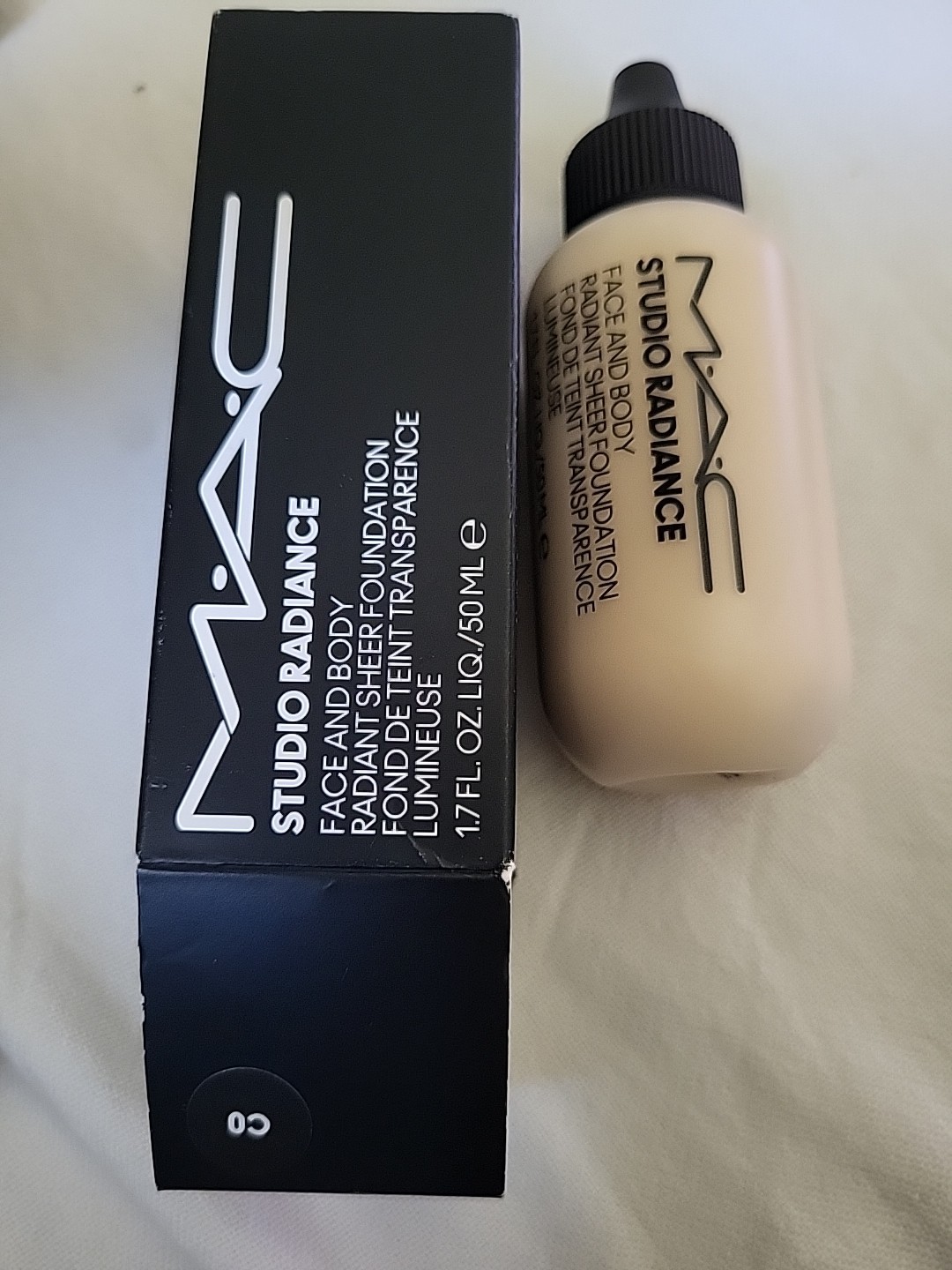C0~~Studio Radiance Face and Body Radiant Sheer Foundation 1.7 Oz BRAND NEW