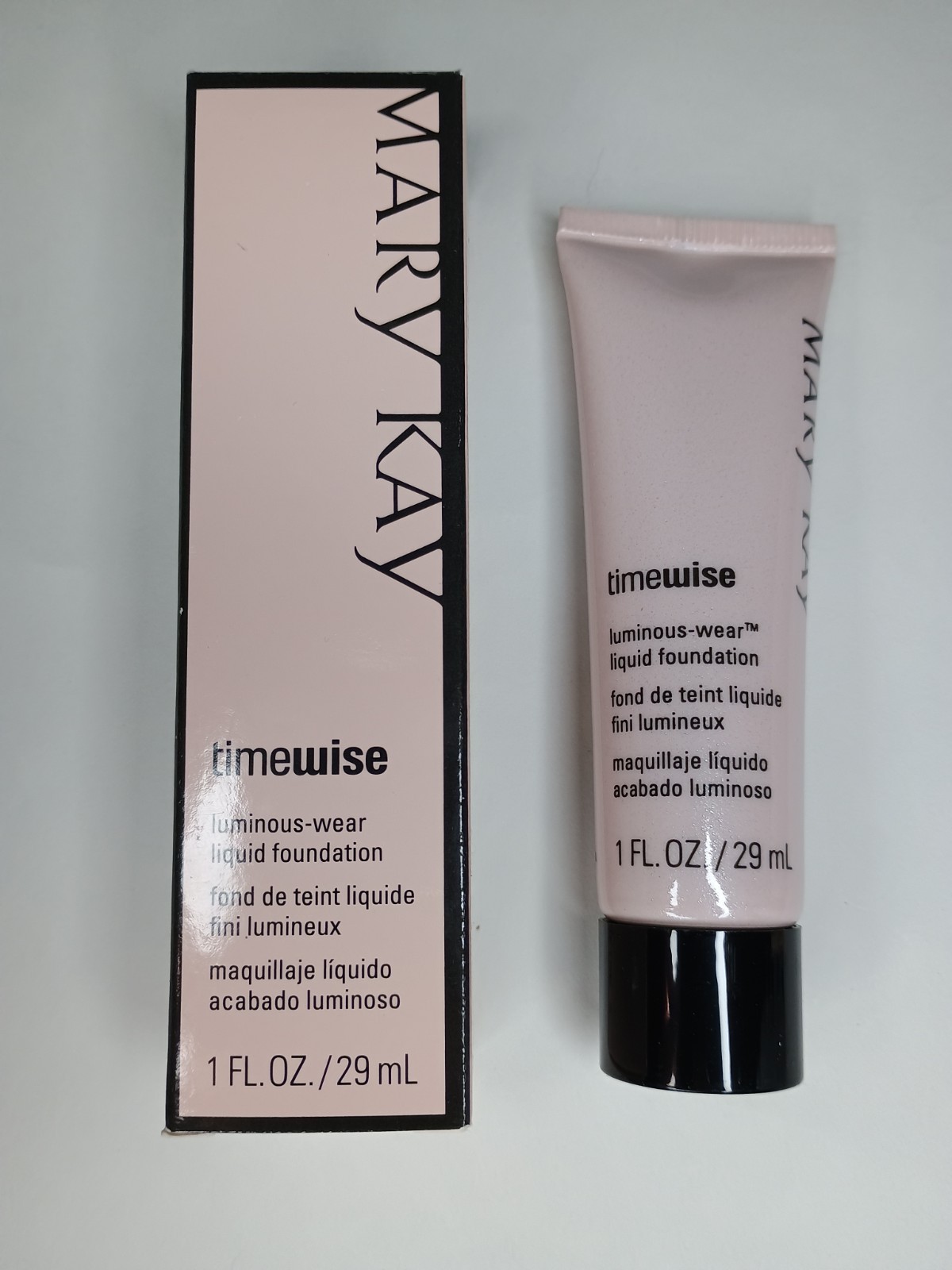MARY KAY Timewise Luminous-Wear Liquid Foundation BEIGE 2 1 FL OZ 038705