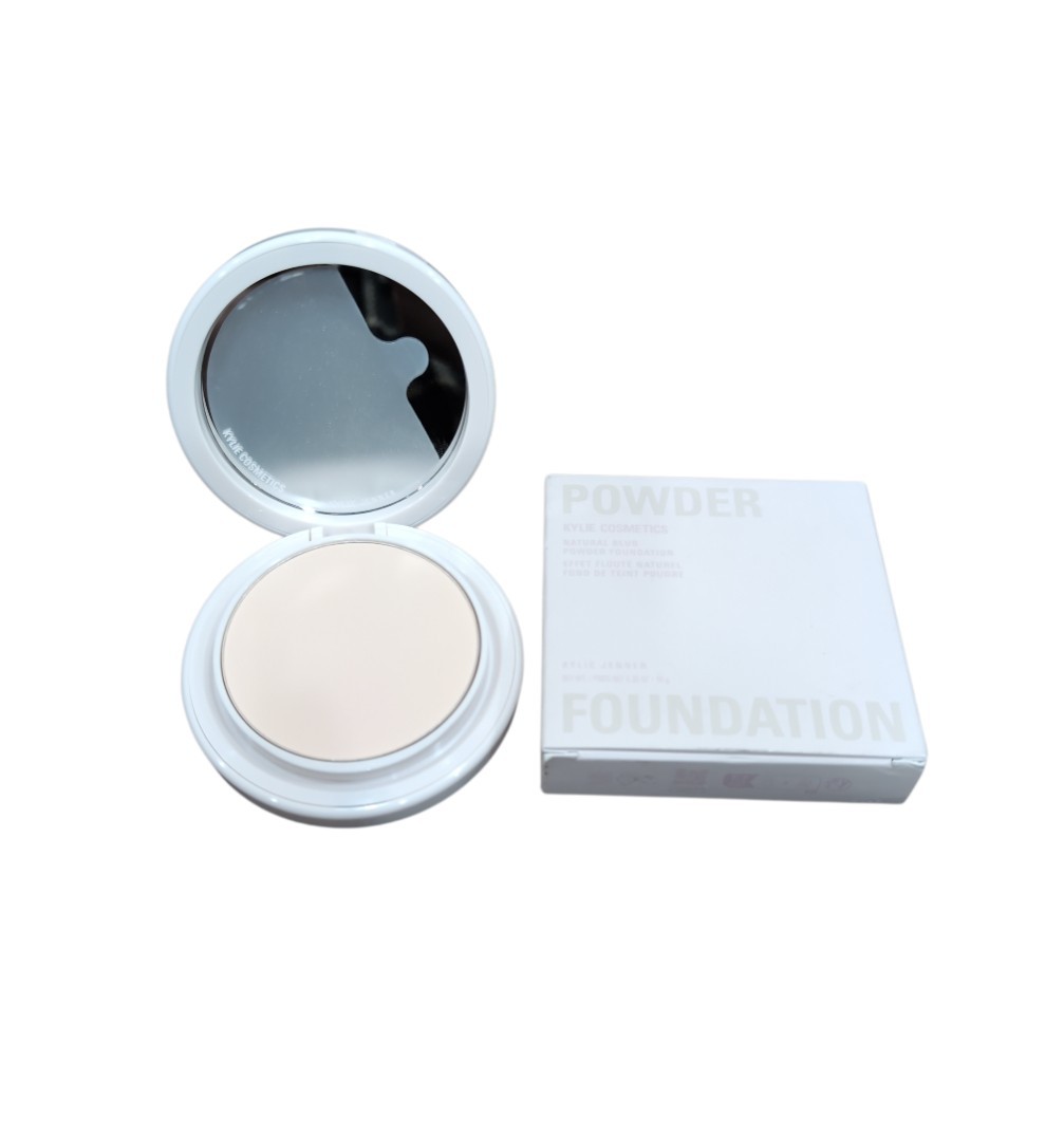 Kylie Cosmetics Natural Blur Powder Foundation 1C 0.35 oz 10g NEW IN BOX