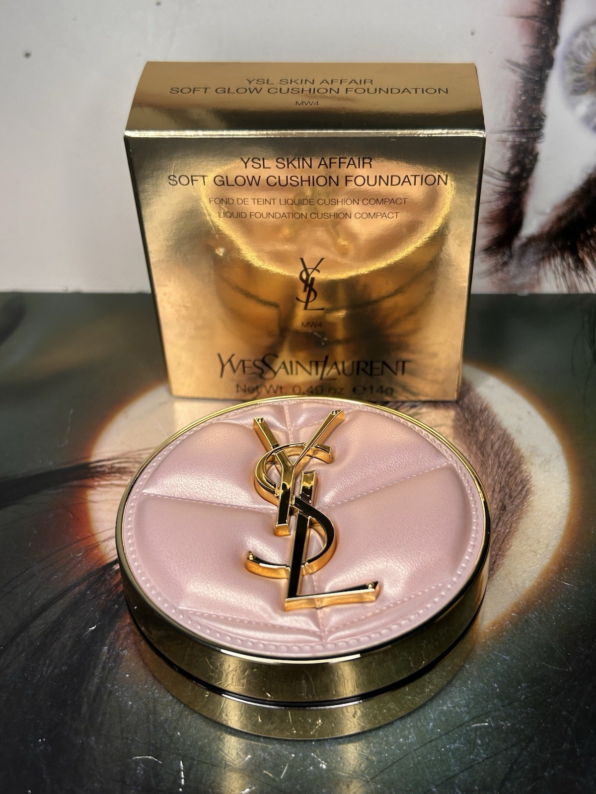 NIB YSL Yves Saint Laurent – MW4 – Soft Glow Cushion Foundation .49oz 14g