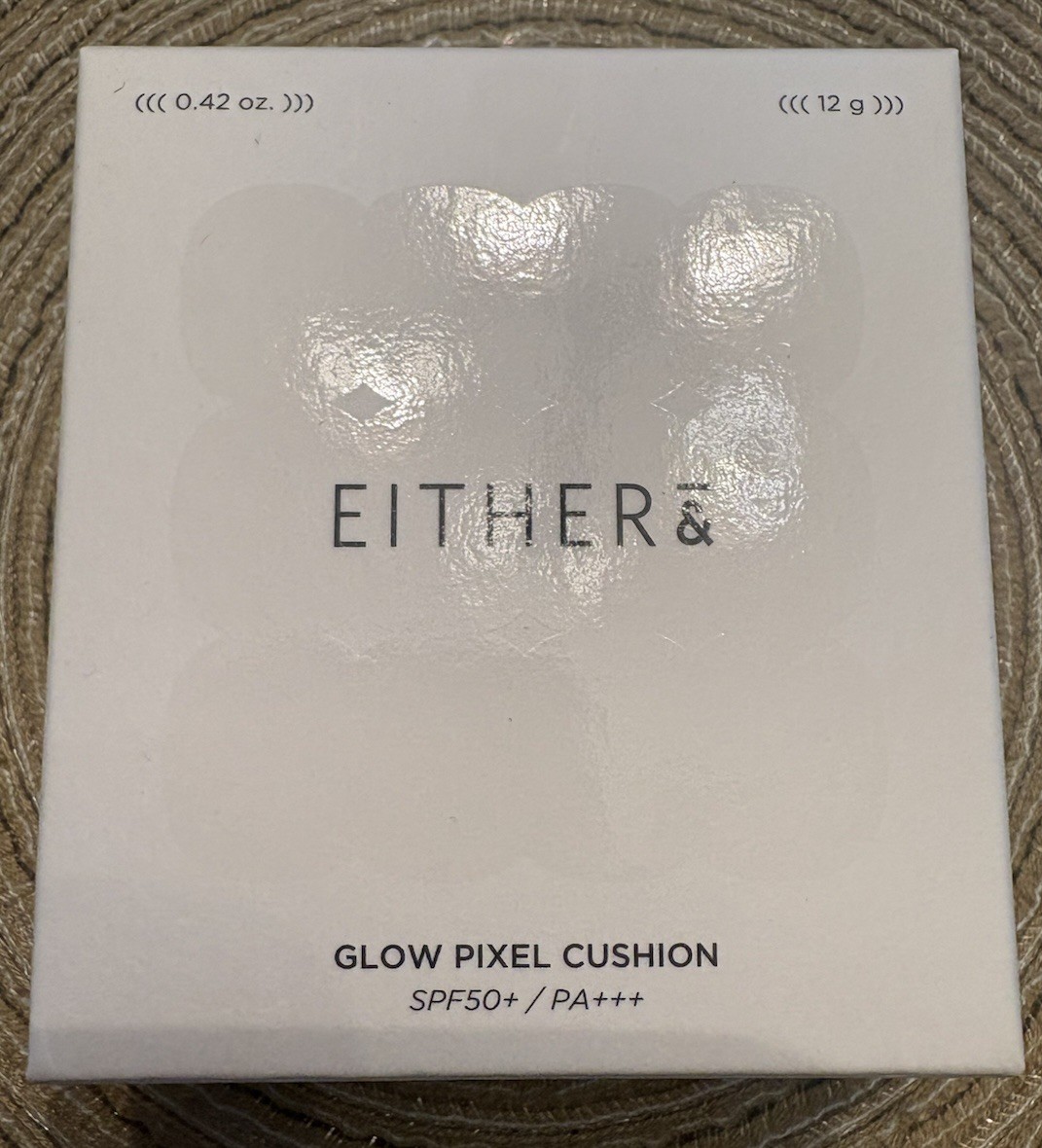 EITHER& Glow Pixel Cushion Foundation 17N Vanilla 12g / 0.42 oz SPF50+/PA+ 02/28