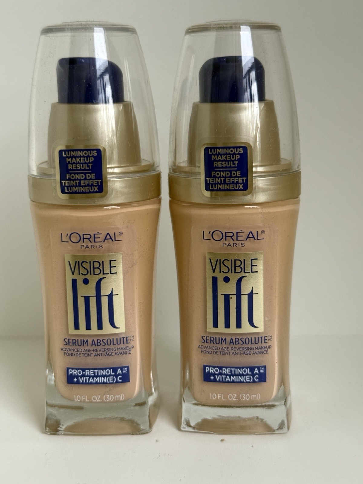 2 x L’Oreal Visible Lift Serum Absolute Foundation 144 LIGHT IVORY