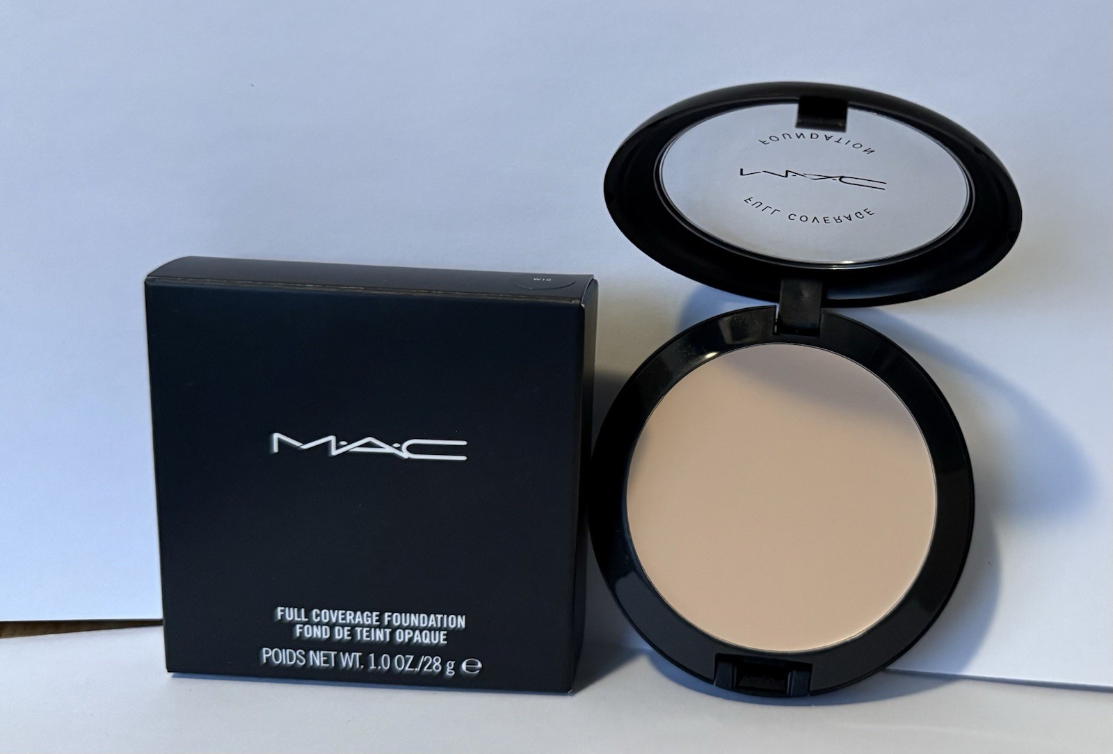 MAC Full Coverage Foundation Nib – W10