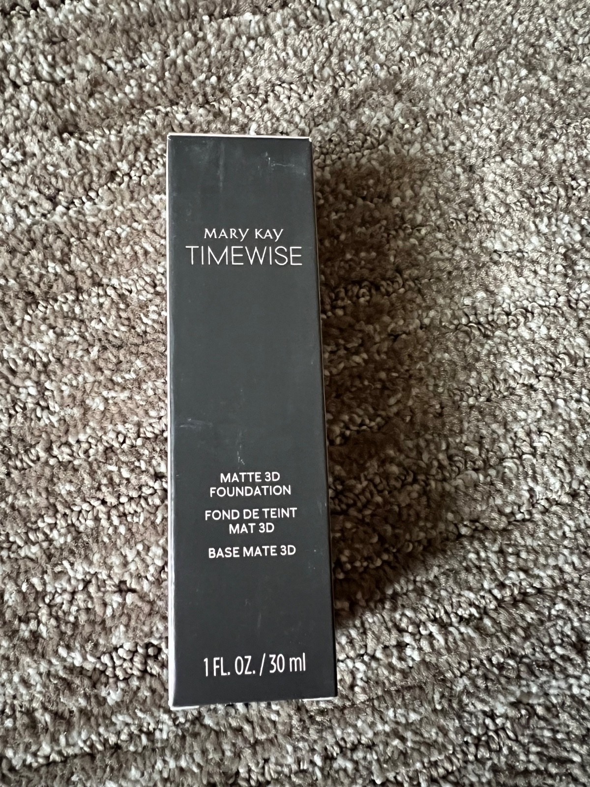 Mary Kay Timewise Luminous 3D Foundation – Beige C130 (normal to dry skin)