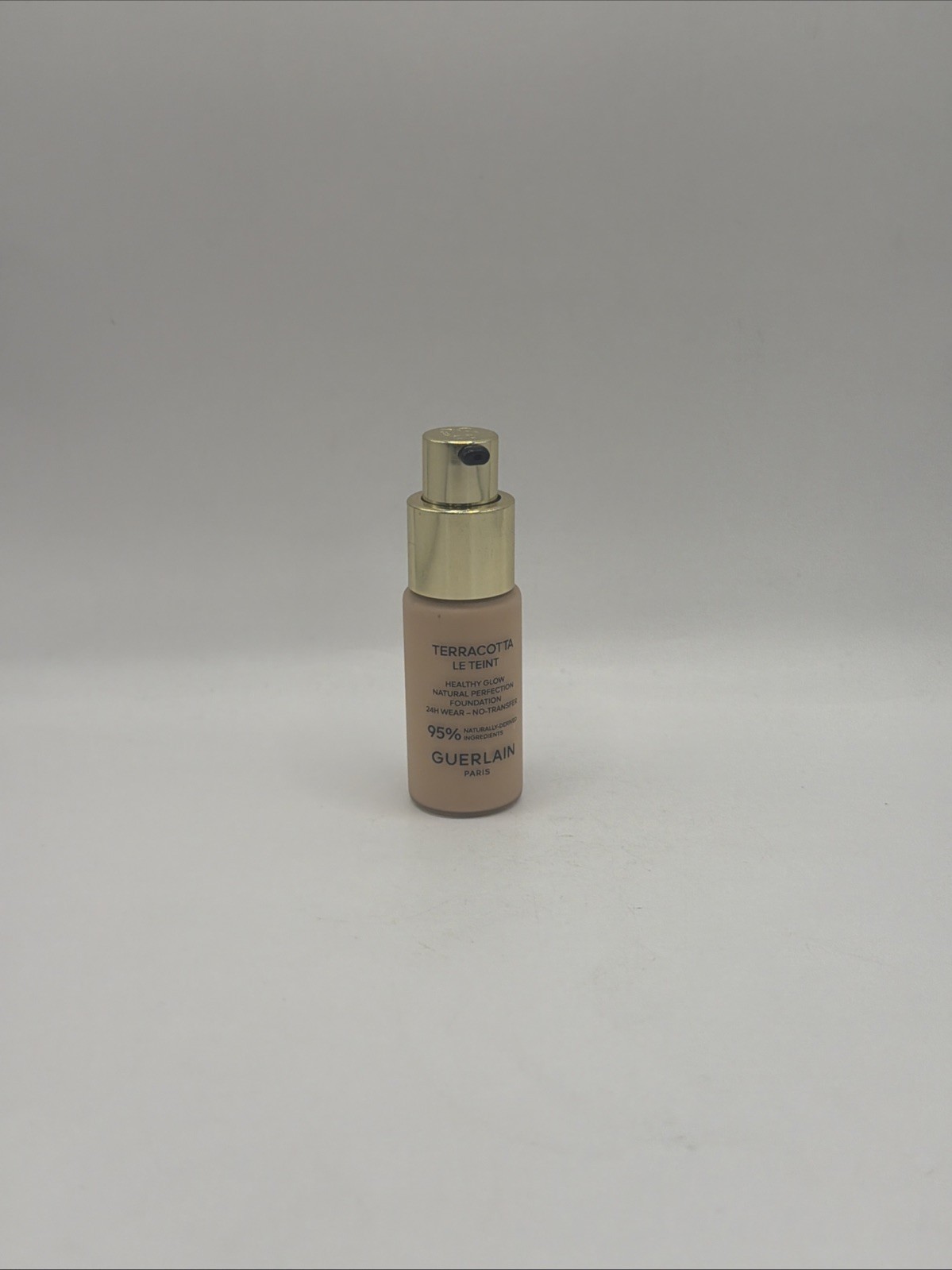 Guerlain Terracotta Le Teint Foundation – 2C Cool Ro, 0.5 oz, 15 ml