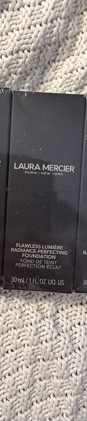 NIB LAURA MERCIER FLAWLESS LUMIERE RADIANCE PERFECTING FOUNDATION 3C1 DUNE
