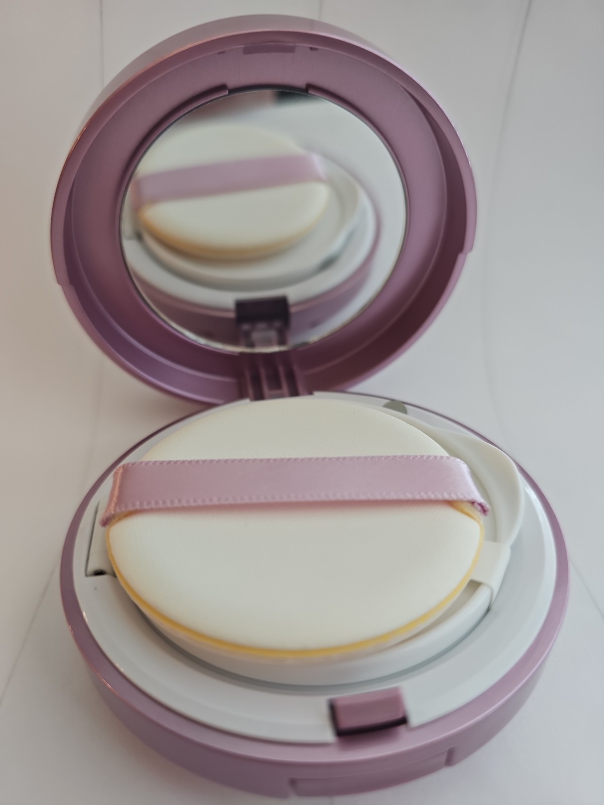 Mallys Poreless Foundation Shade- Tan