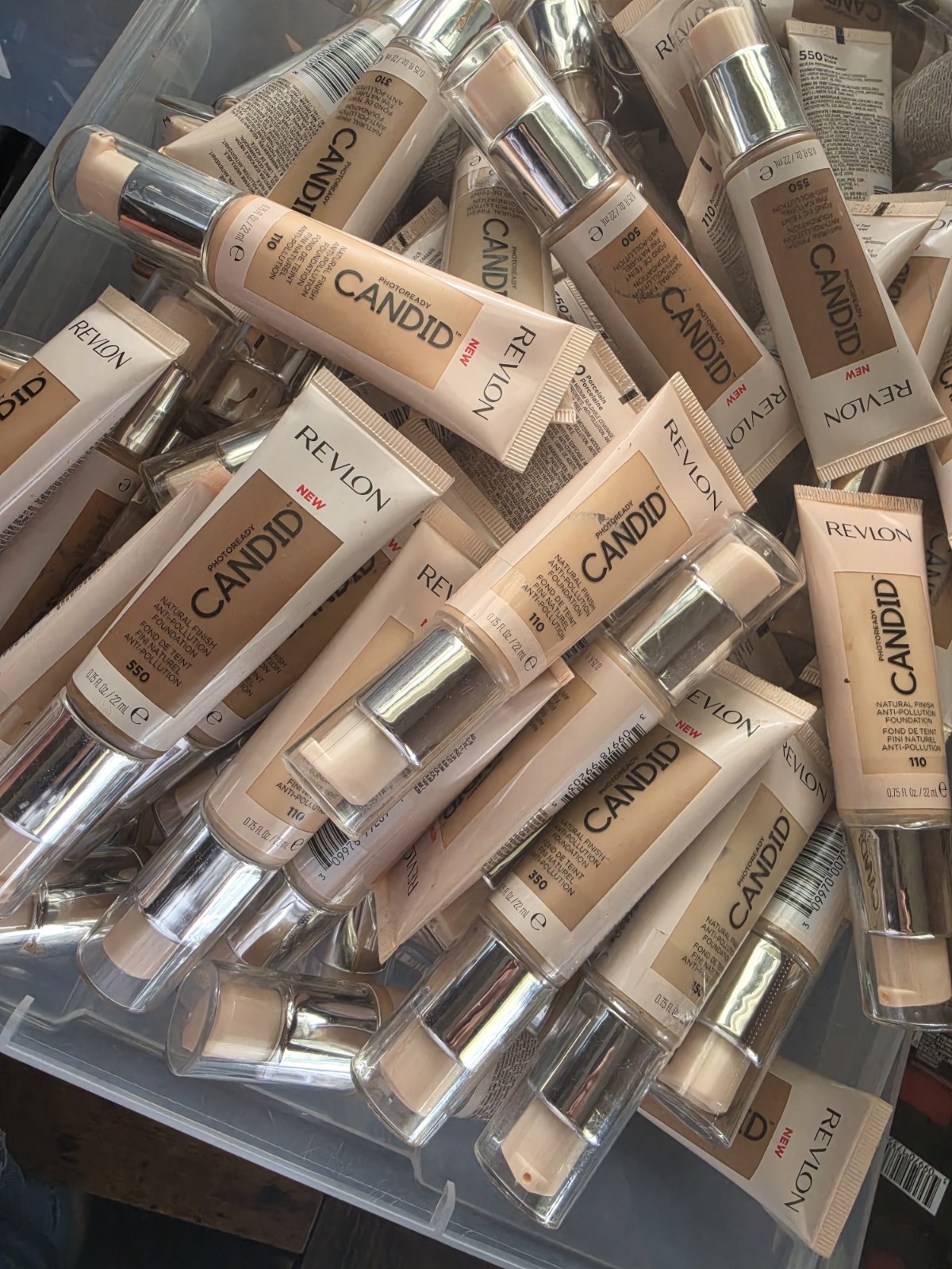 Revlon Photoready Candid Natural Finish Anti-Pollution Foundation LOT of 100!!