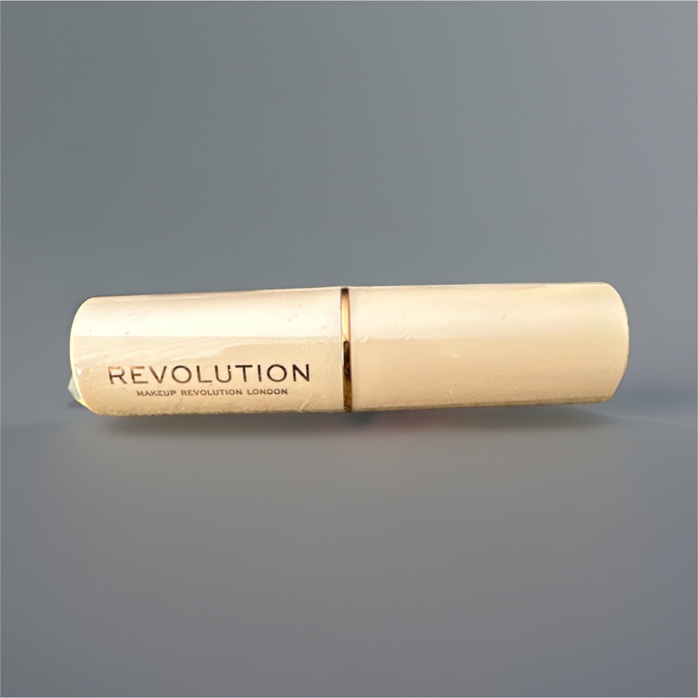 Makeup Revolution Fast Base Stick Foundation F1 0.21 oz / 6.2 g