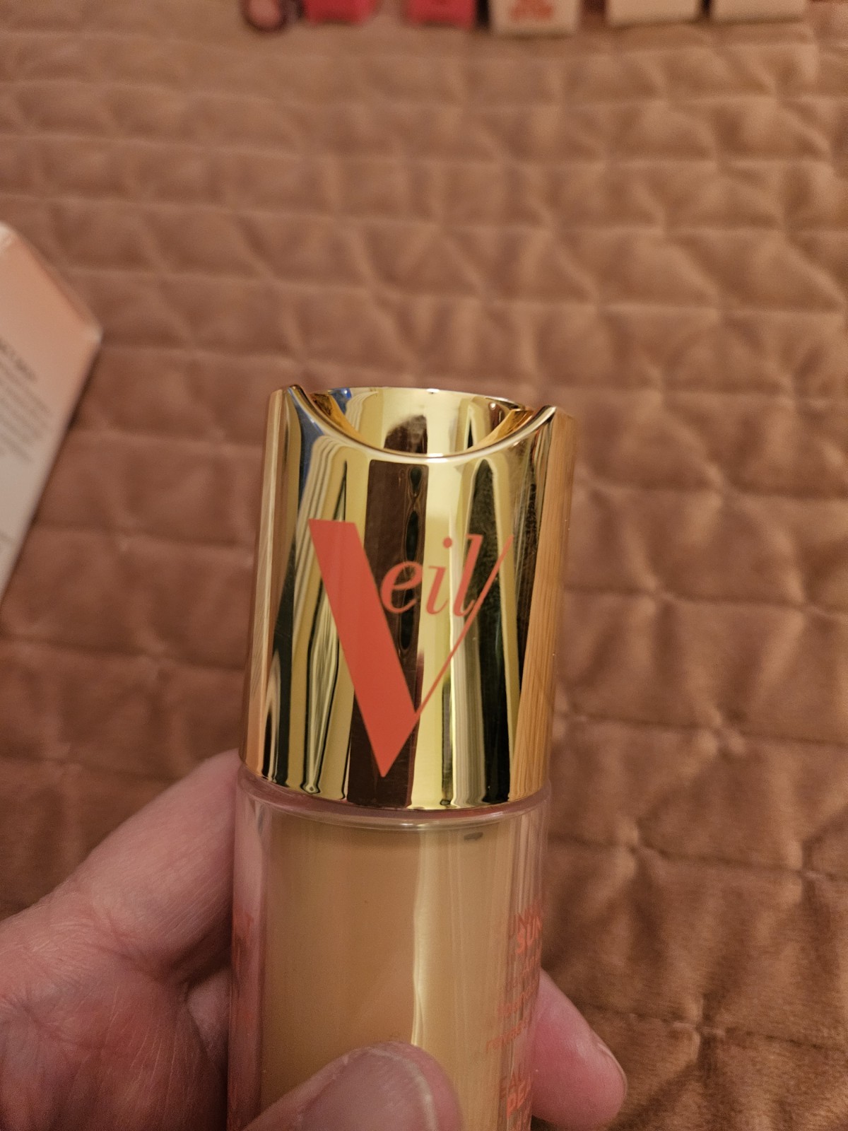 Veil Weightless Beauty Sunset Skin Foundation Light 2G, 1 fl. oz.