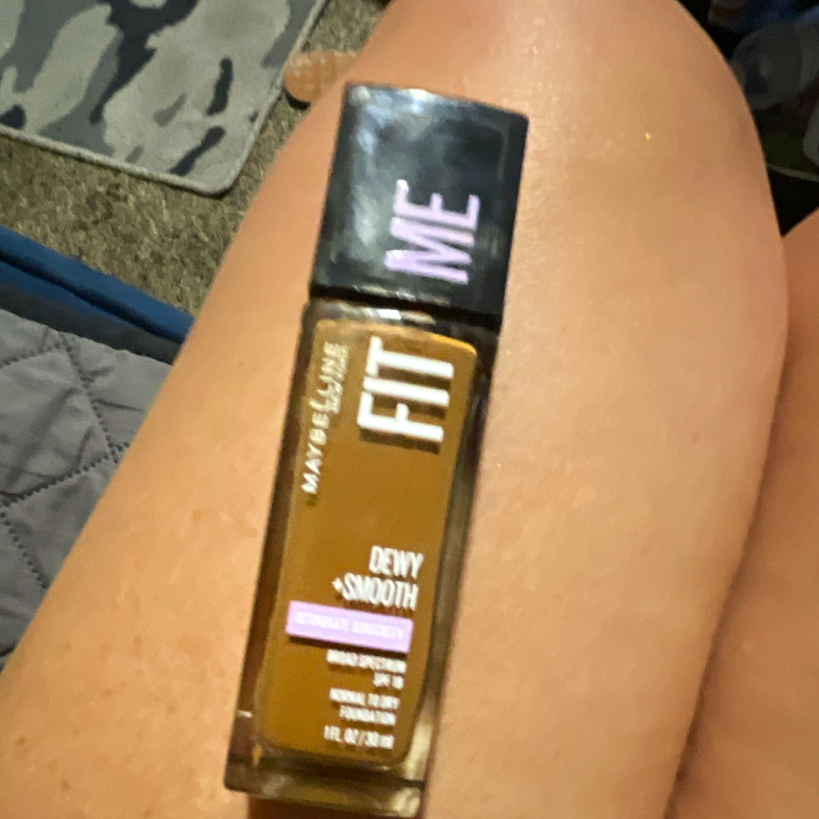 Maybelline New York Fit Me Dewy + Smooth Liquid Foundation Shade 355 Coconut
