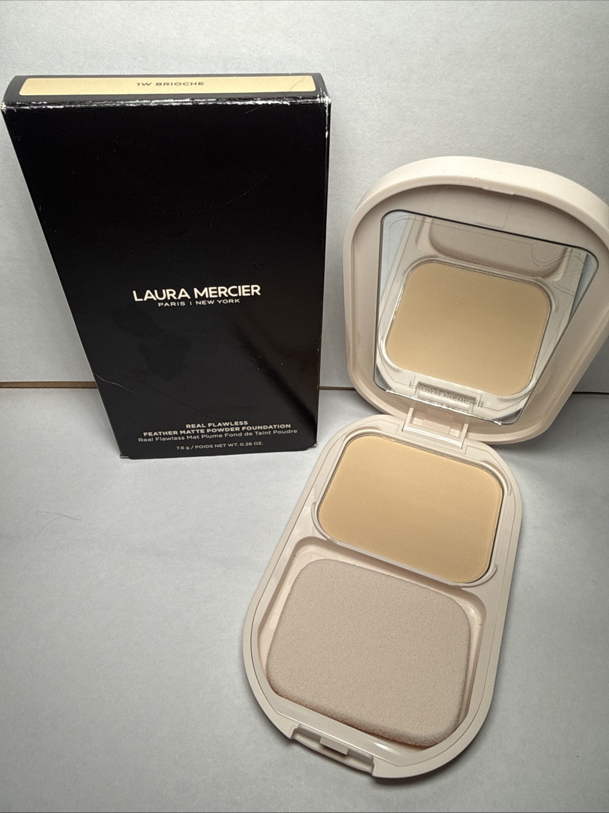 Laura Mercier Real Flawless Feather Matte Powder Foundation 1W BRIOCHE NIB
