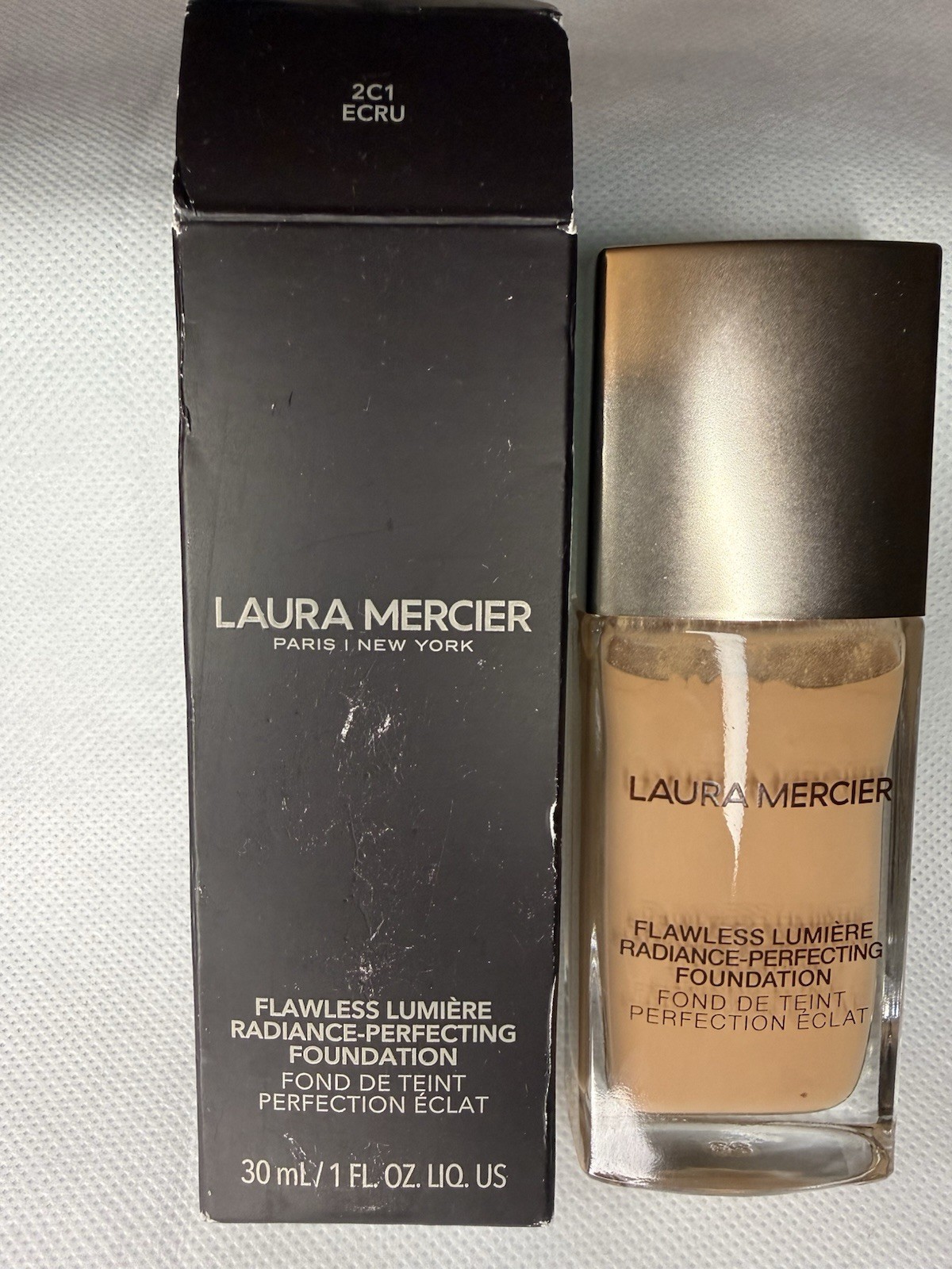 Laura Mercier Flawless Lumiere Radiance Perfecting Foundation * 2C1 Ecru * NIB