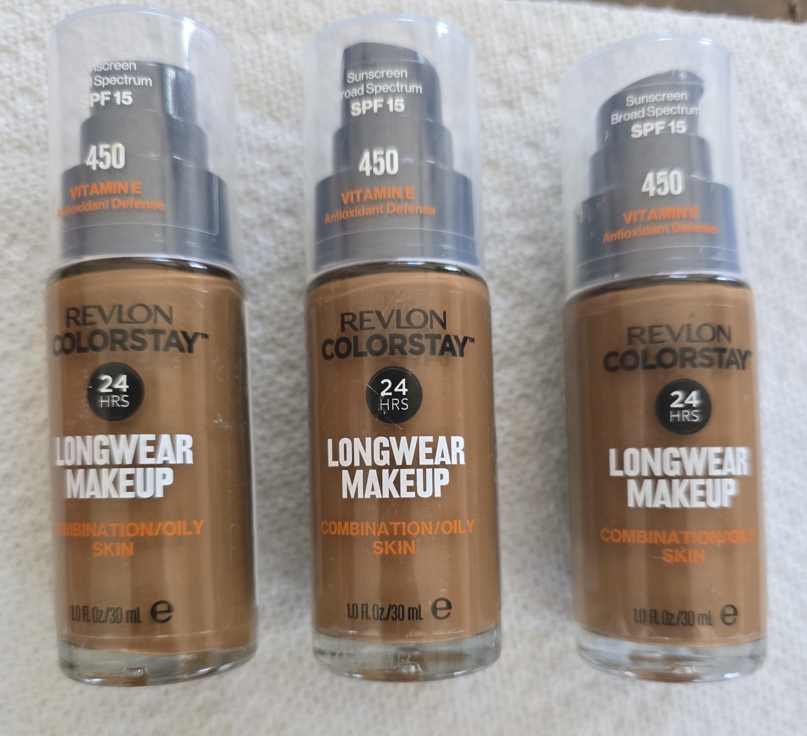REVLON ColorStay Longwear #450 Foundation Conbination Oily Skin Vitamin E 3pk