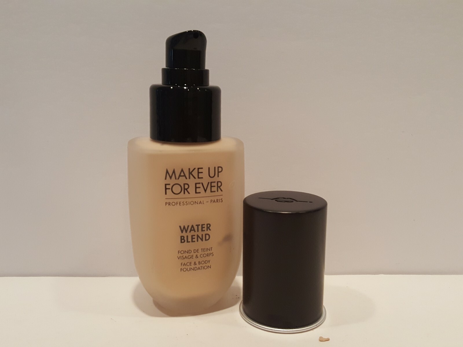 Makeup Forever-Water Blend-Face & Body Foundation-1.69 oz-Y245-NWOB