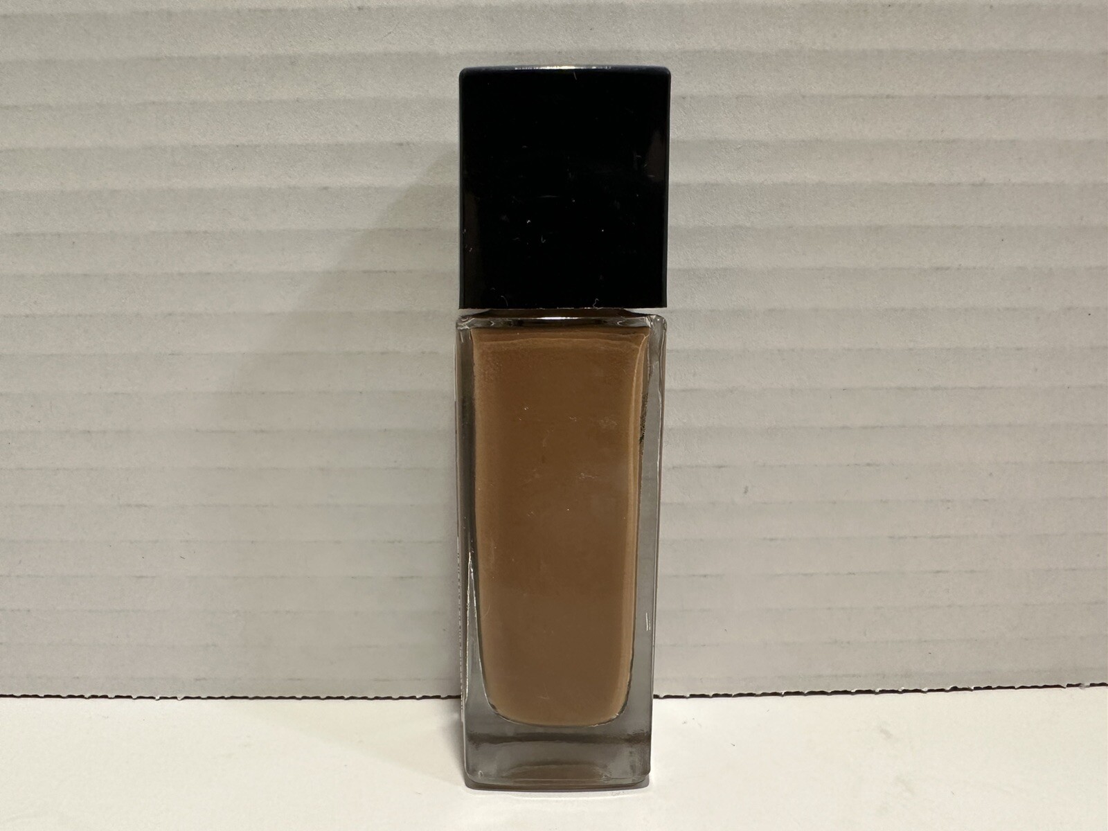(1) Maybelline Fit Me! Matte + Poreless Foundation Color Latte 358 MAYBELLINE!