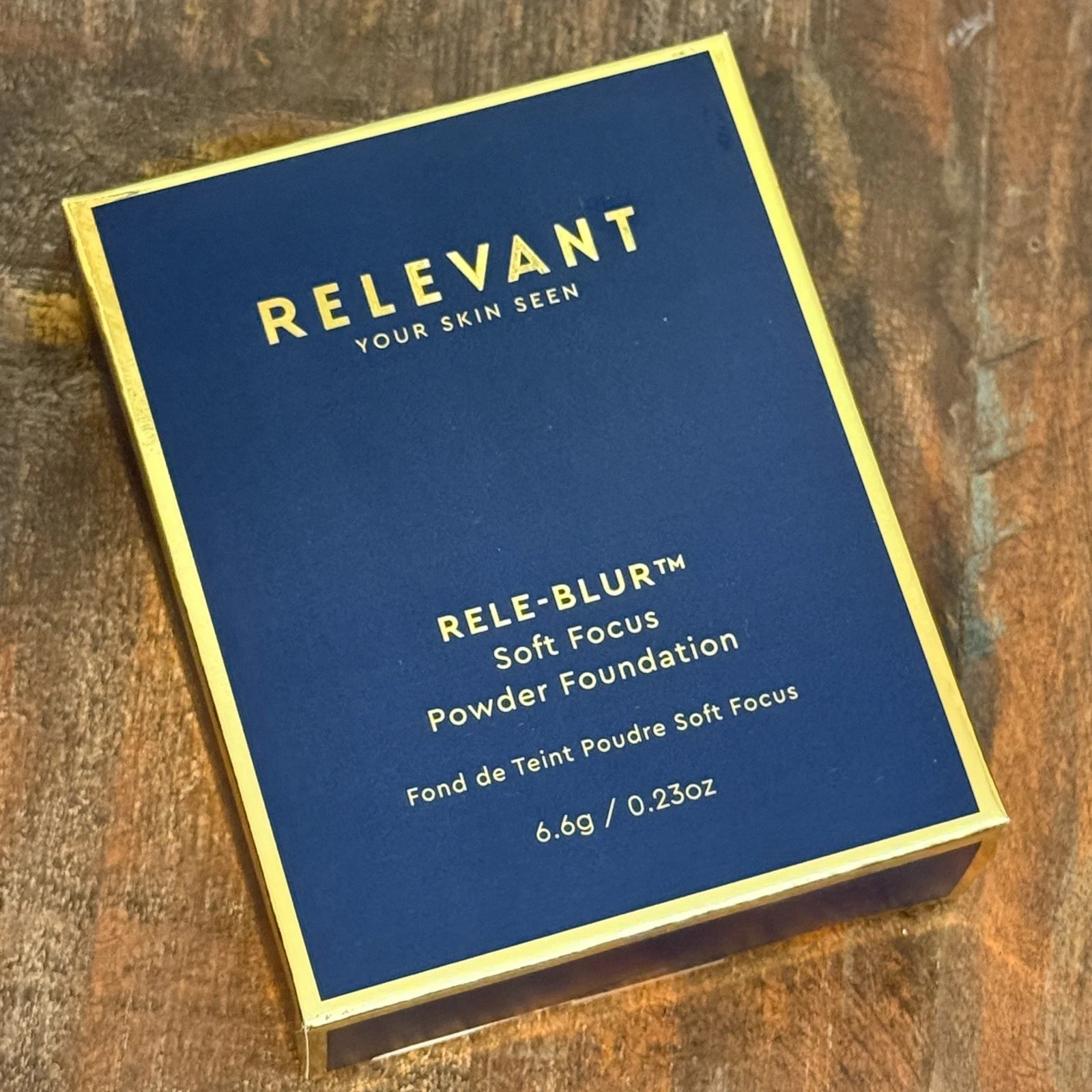Relevant RELE-BLUR Soft Focus Powder Foundation – Dynamic 16 (warm medium)
