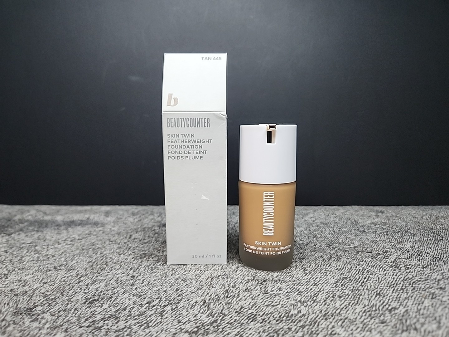 Beautycounter Skin Twin Featherweight Foundation Tan 445 Brand New!
