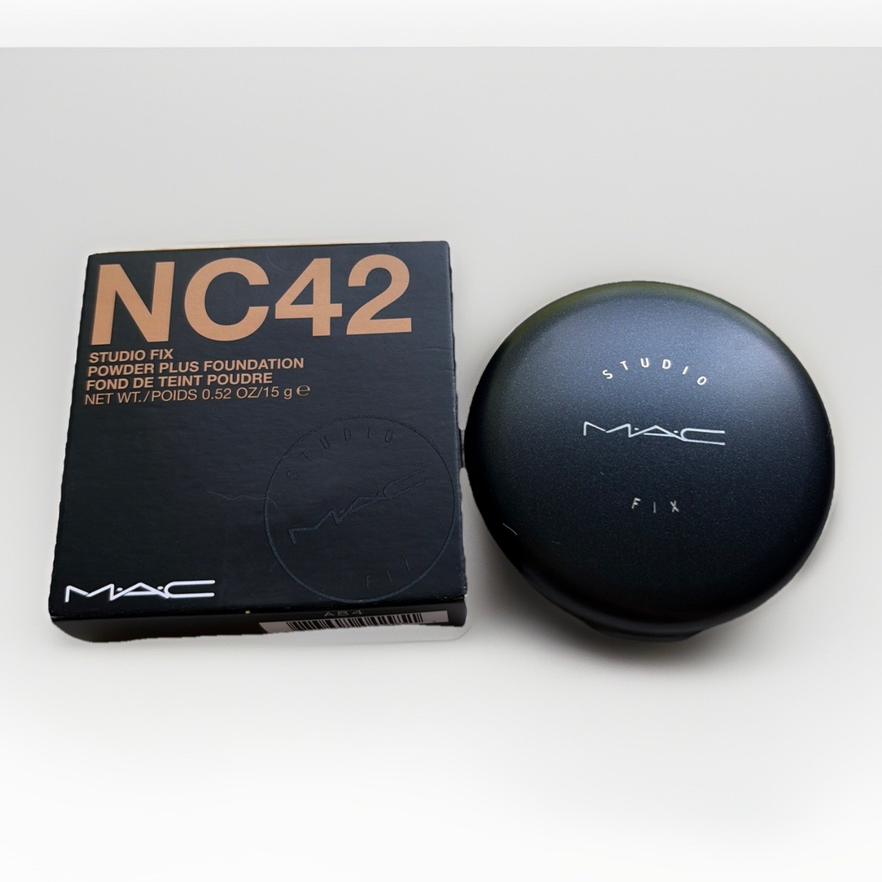 MAC NC42 Studio Fix Powder Plus Foundation Original Formula