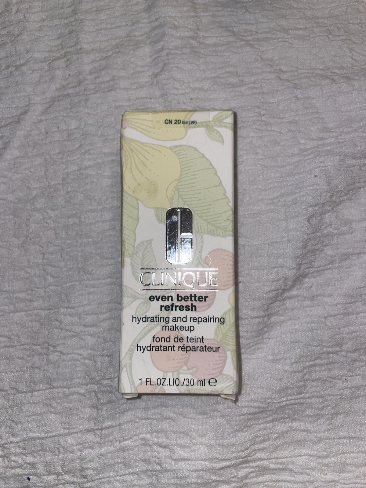 Clinique Even Better Refresh Makeup CN20 Fair and CN10 alabaster (VF) 1 Fl Oz