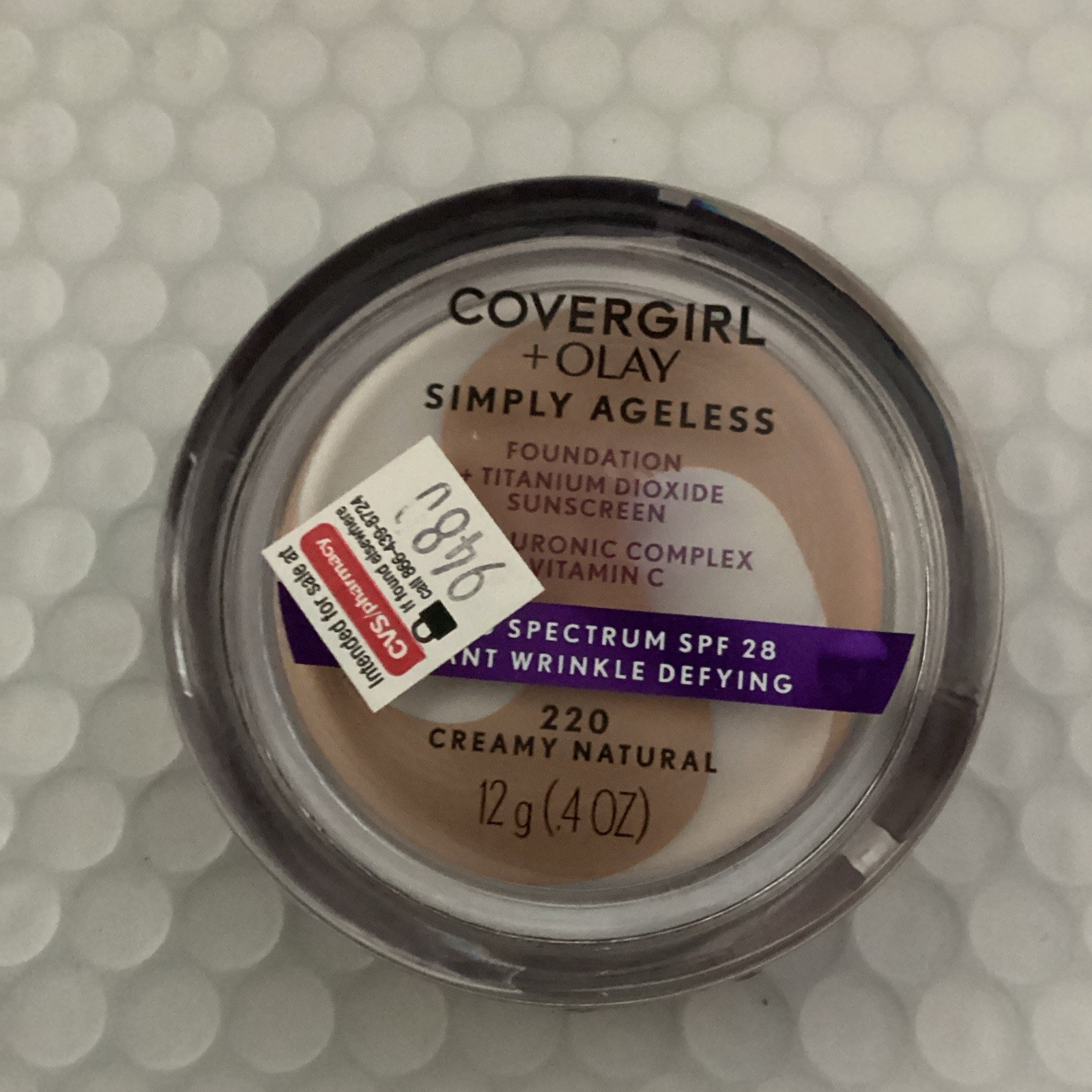 Covergirl + Olay Simply Ageless Foundation #220 Creamy Natural Exp8/25