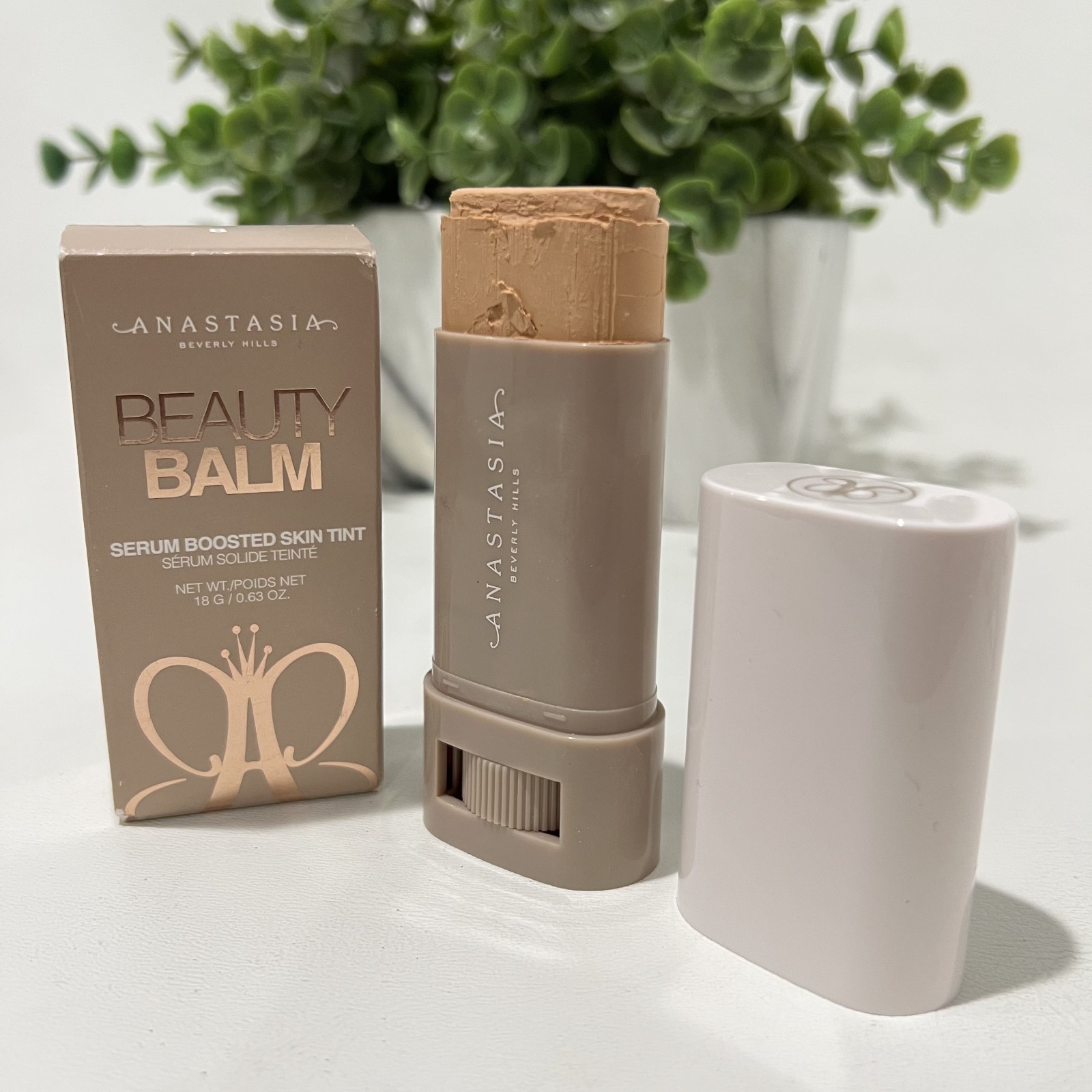 Anastasia Beverly Hills Beauty Balm Serum Boosted Skin Tint – 8 – 18G/0.63OZ